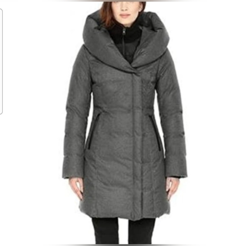 Soia & Kyo Camelia slim-fit brushed down coat with a large hood. S. 17ptp